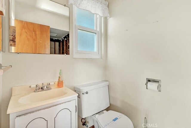 4760 73rd St, La Mesa, CA 91942 - bathroom with toilet and vanity
