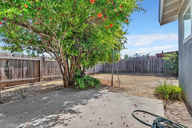 4760 73rd St, La Mesa, CA 91942 - fenced backyard with a patio area