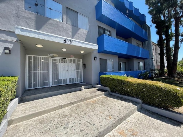 8070 Langdon Ave, Van Nuys, CA 91406 - view of property