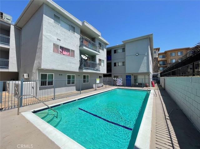 8070 Langdon Ave, Van Nuys, CA 91406 - view of community pool