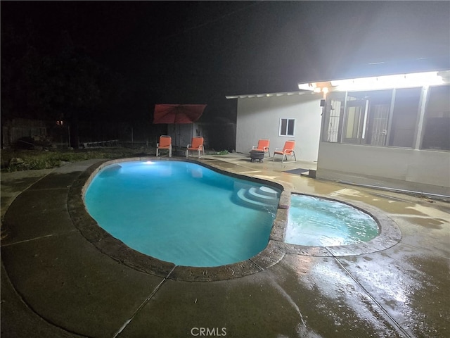 12995 Leith Way, Yucaipa, CA 92399 - view of pool with a patio area and a pool with connected hot tub