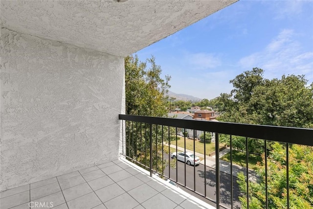 635 E Elmwood Ave Unit 307, Burbank, CA 91501 - balcony with a mountain view