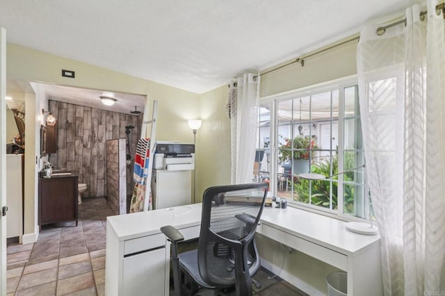 5070 Limerick Ave, Clairemont Mesa, CA 92117 - office with plenty of natural light