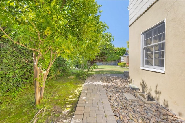 929 E Marshall Pl, Long Beach, CA 90807 - view of yard