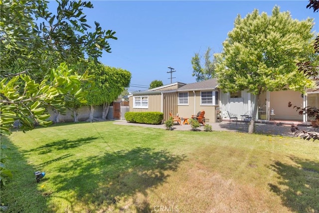 929 E Marshall Pl, Long Beach, CA 90807 - rear view of property with a patio area