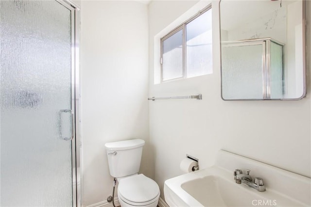 722 E 19th St, San Bernardino, CA 92404 - full bathroom with toilet and a shower stall