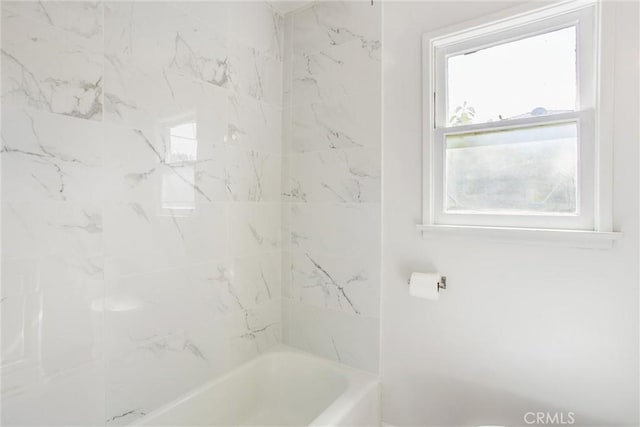 722 E 19th St, San Bernardino, CA 92404 - bathroom with tub / shower combination