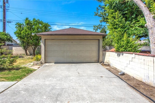 722 E 19th St, San Bernardino, CA 92404 - view of detached garage