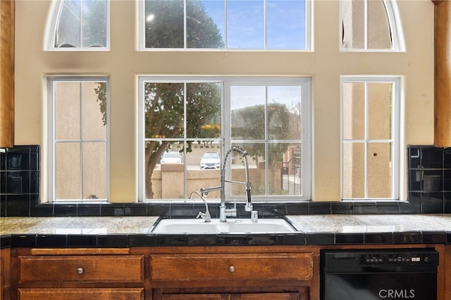 11212 Moorgate St, Bakersfield, CA 93311 - photo 12