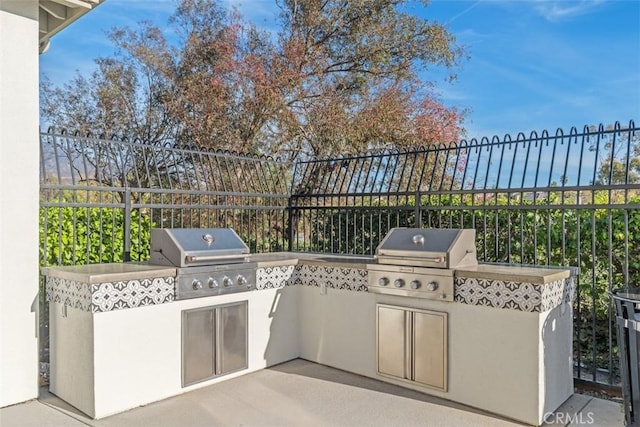 19256 Jasper Hill Rd, Lake Forest, CA 92679 - view of patio / terrace featuring area for grilling