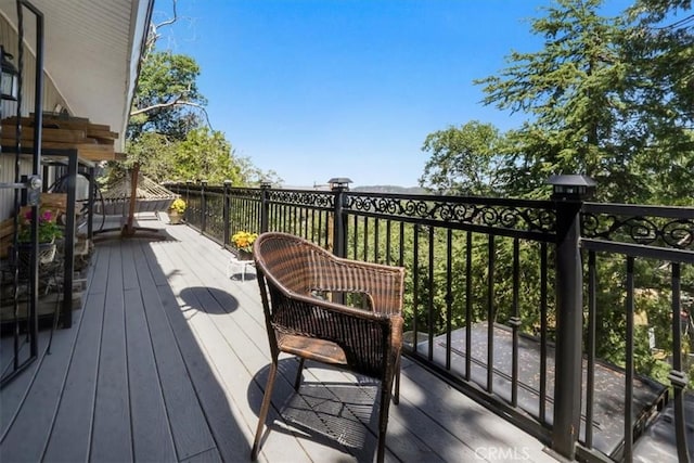 182 Darfo Dr, Crestline, CA 92325 - view of wooden terrace
