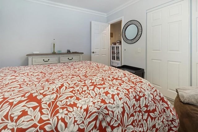 182 Darfo Dr, Crestline, CA 92325 - bedroom featuring crown molding