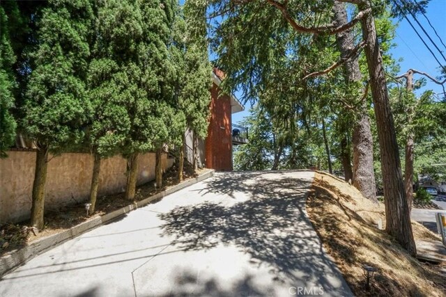182 Darfo Dr, Crestline, CA 92325 - view of patio / terrace