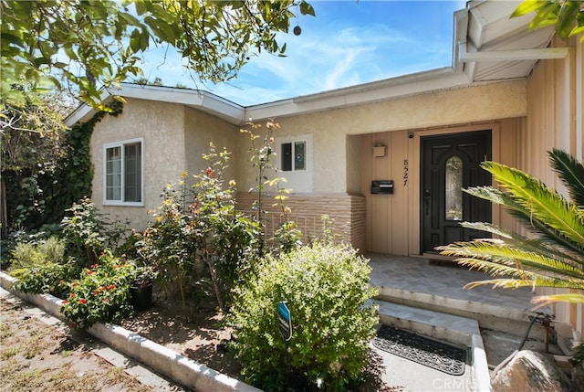 8527 Casaba Ave, Winnetka, CA 91306 - property entrance with stucco siding