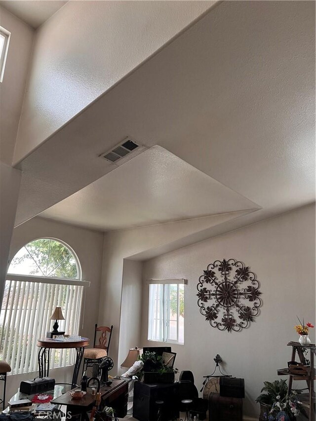 14106 Dartmouth St, Hesperia, CA 92344 - view of living room