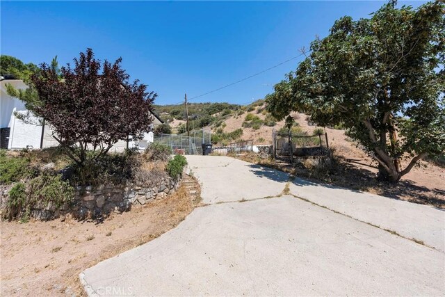 26865 Pine Canyon Rd, Lake Hughes, CA 93532 - view of front facade featuring a mountain view