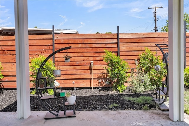 10480 Bryan St, Riverside, CA 92505 - view of patio