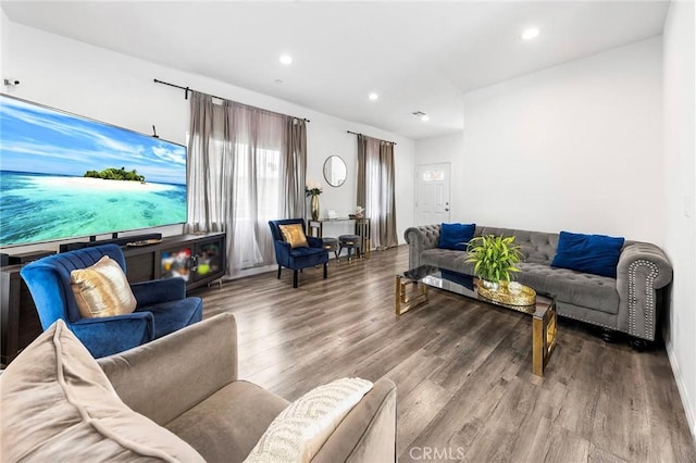 418 N Dalton Ave, Azusa, CA 91702 - living area featuring wood finished floors and recessed lighting