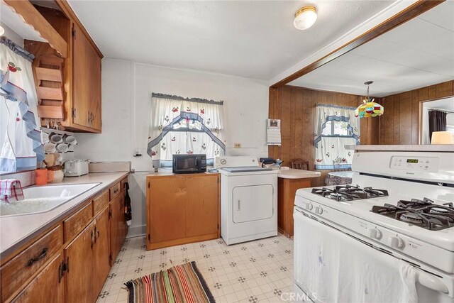 414 W Olive Ave, La Habra, CA 90631 - photo 29
