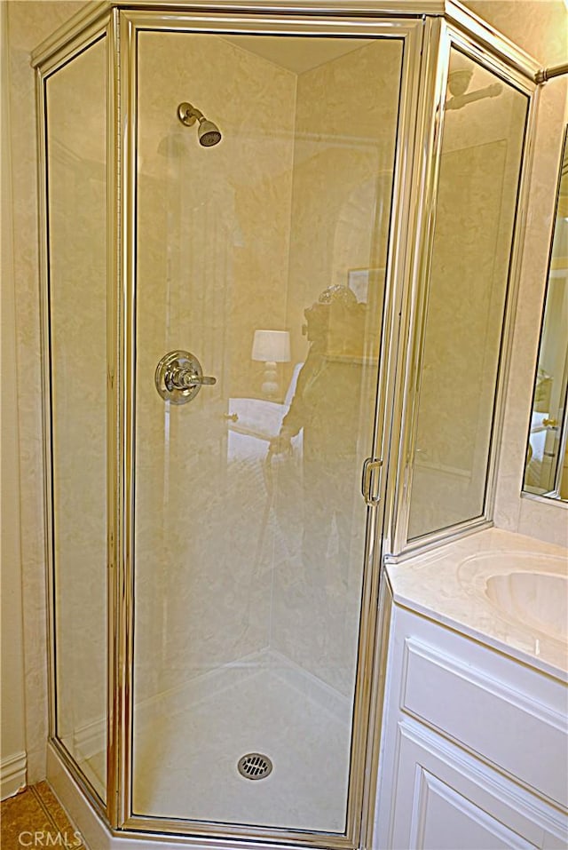 1681 Tam Oshanter Rd Unit 10C M12, Seal Beach, CA 90740 - full bathroom with a stall shower and vanity