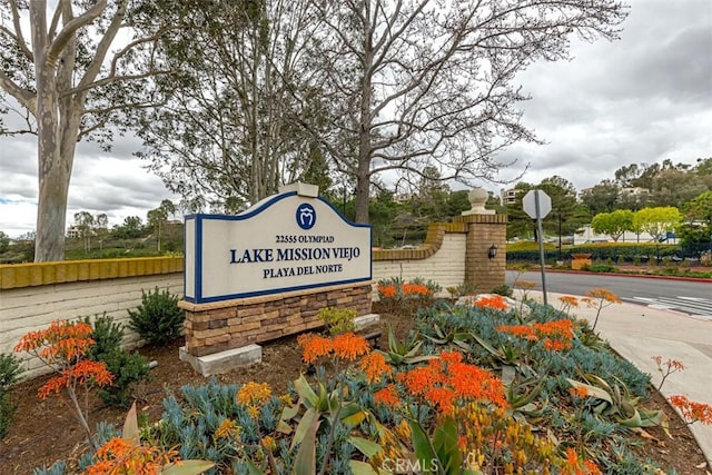 27815 Sheffield, Mission Viejo, CA 92692 - view of community sign