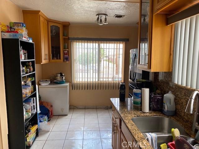 514 W 102nd, Los Angeles, CA 90044 - photo 3