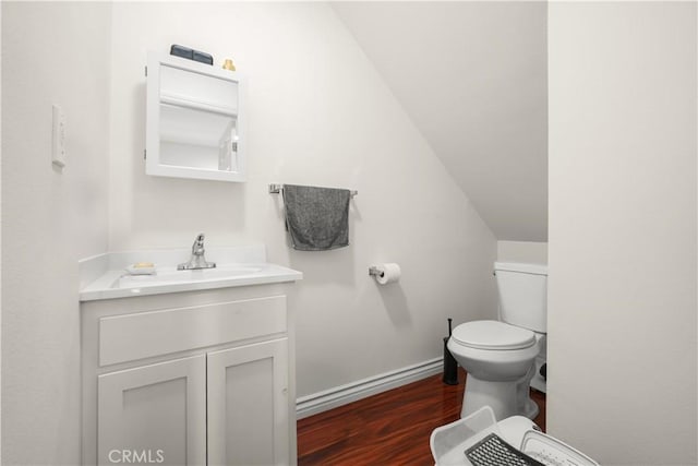 1067 N Wilton Pl, Los Angeles, CA 90038 - bathroom featuring wood finished floors and vanity