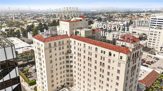 1067 N Wilton Pl, Los Angeles, CA 90038 - city view