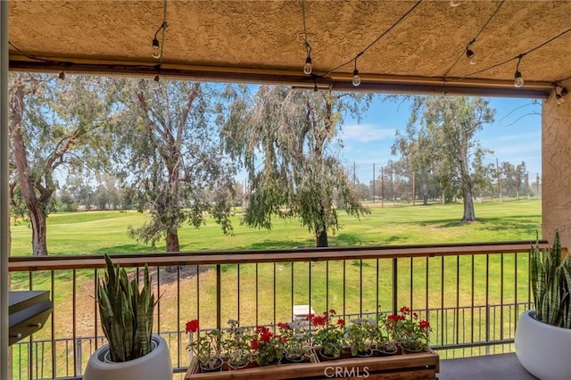 3246 Little Mountain Dr Unit D, San Bernardino, CA 92405 - sunroom with view of golf course