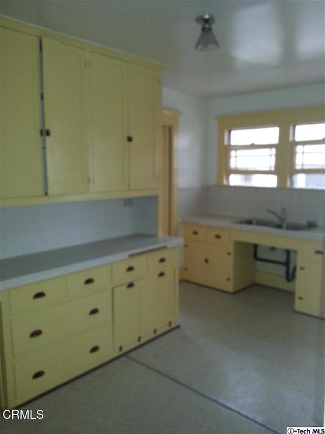 1165 N Lake Ave, Pasadena, CA 91104 - kitchen with light countertops and a sink