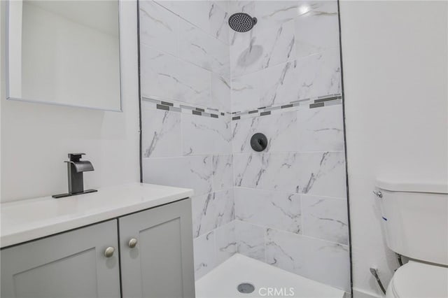 1964 E 114th St, Los Angeles, CA 90059 - full bathroom featuring a tile shower and vanity