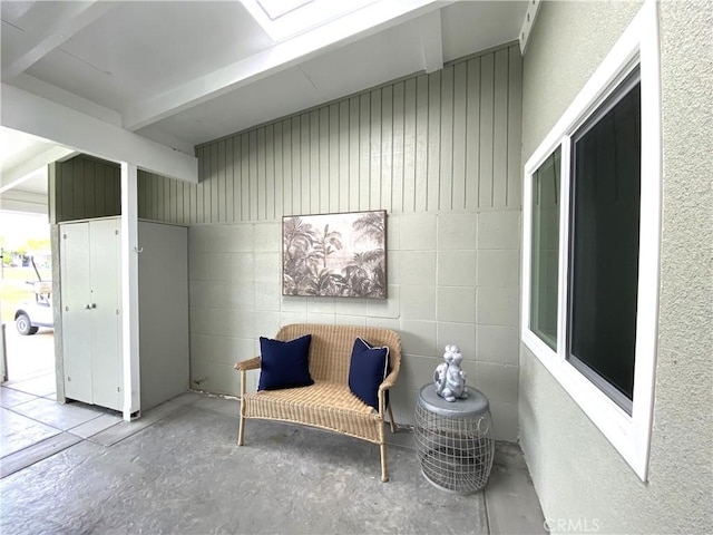 1441 Monterey Rd Unit M2-61J, Seal Beach, CA 90740 - sitting room with concrete floors