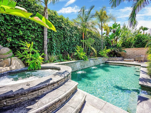 26302 Via Logrono, Mission Viejo, CA 92691 - outdoor pool with an in-ground hot tub