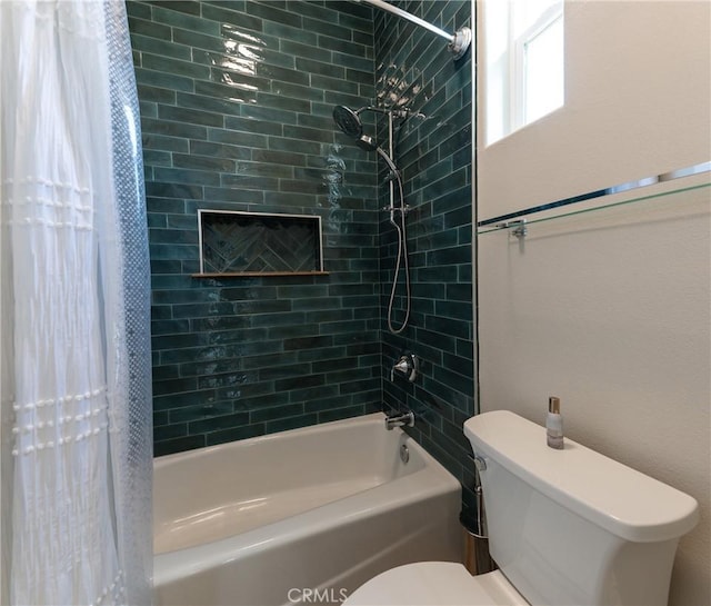 125 W Franklin Ave, Ridgecrest, CA 93555 - full bath featuring toilet and shower / bathtub combination with curtain