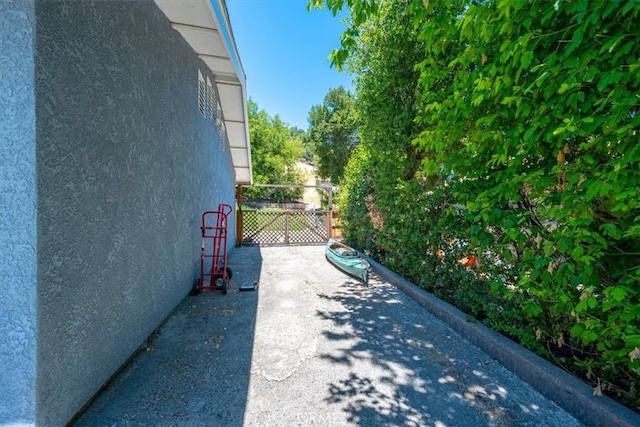 7635 Sombrilla Ave, Atascadero, CA 93422 - view of property exterior featuring stucco siding
