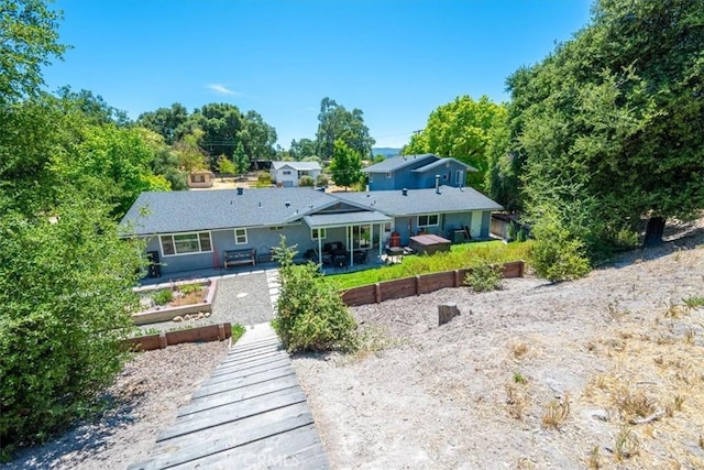 7635 Sombrilla Ave, Atascadero, CA 93422 - rear view of property featuring a patio