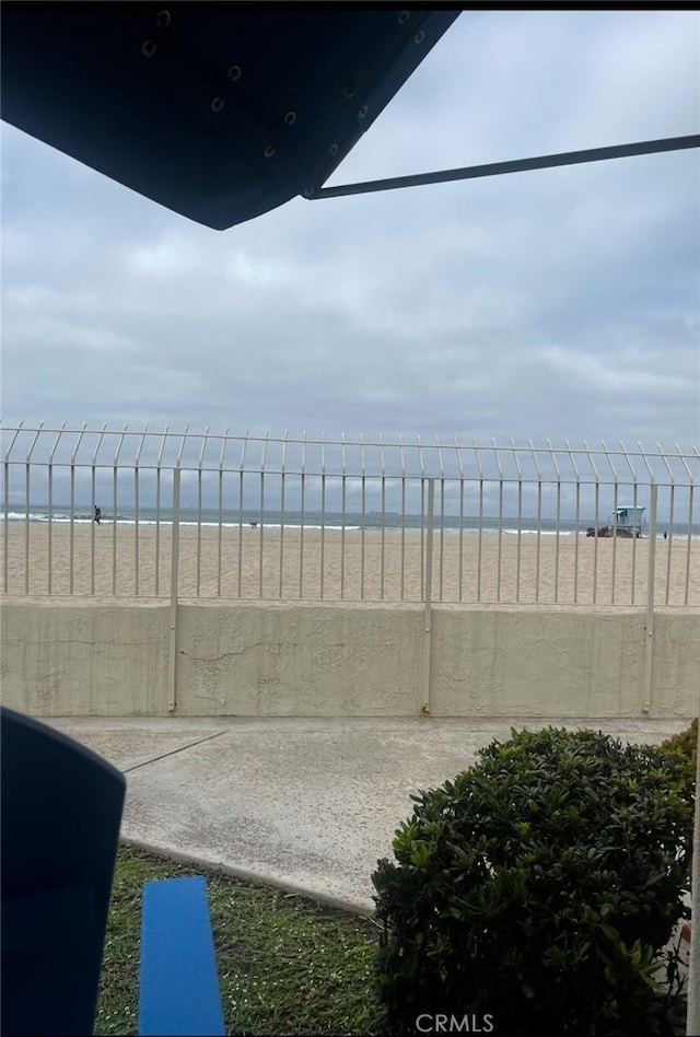 711 Pacific Coast Unit 109, Huntington Beach, CA 92648 - view of yard