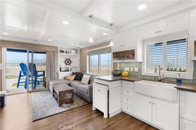 711 Pacific Coast Unit 109, Huntington Beach, CA 92648 - photo 19