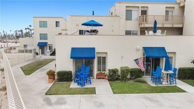 711 Pacific Coast Unit 109, Huntington Beach, CA 92648 - photo 5
