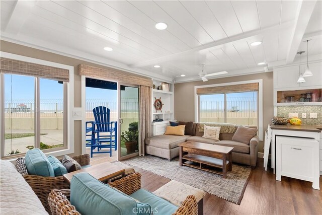 711 Pacific Coast Unit 109, Huntington Beach, CA 92648 - photo 8