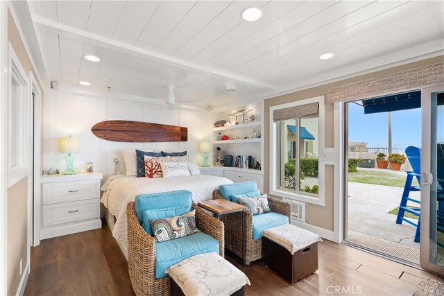 711 Pacific Coast Unit 109, Huntington Beach, CA 92648 - photo 14