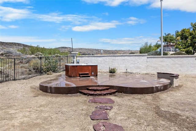 5 Vista Loreta, Lake Elsinore, CA 92532 - view of patio / terrace featuring a hot tub
