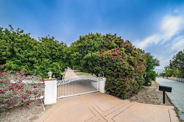 2278 Casitas Del Sol, Fallbrook, CA 92028 - view of gate