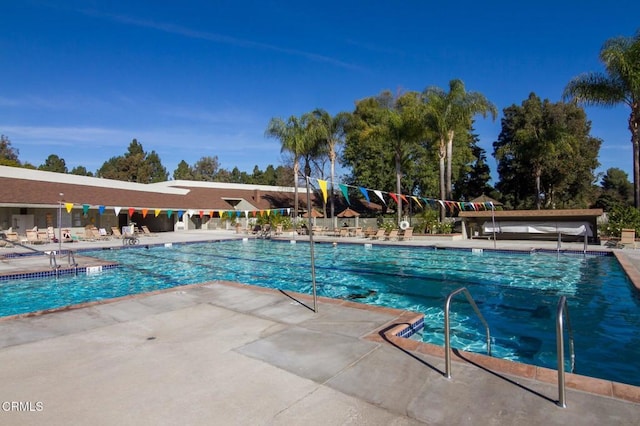 13208 Village 13 Unit 13, Camarillo, CA 93012 - community pool with a patio