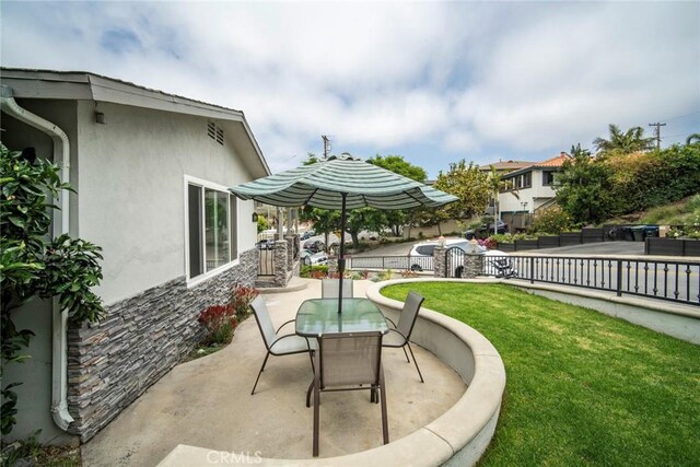 1413 Avenida De La Estrella, San Clemente, CA 92672 - fenced backyard with a patio and outdoor dining space