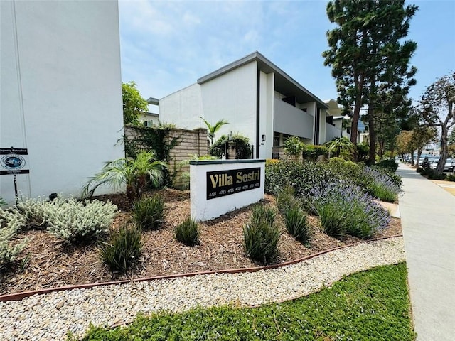 4723 La Villa Marina Unit F, Marina Del Rey, CA 90292 - view of community / neighborhood sign