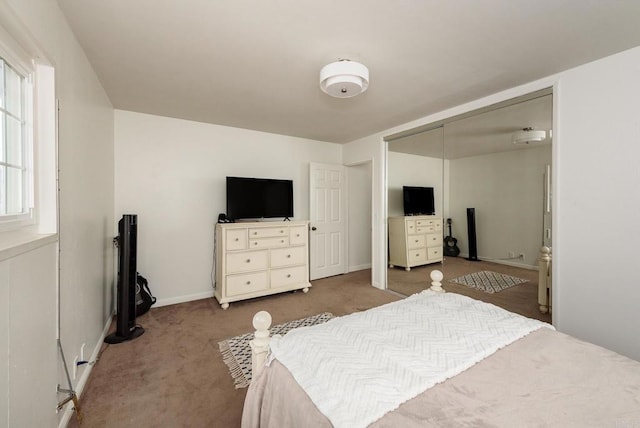 522 Garfield St, Oceanside, CA 92054 - carpeted bedroom with baseboards