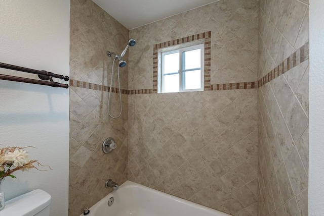 522 Garfield St, Oceanside, CA 92054 - full bathroom featuring shower / washtub combination and toilet