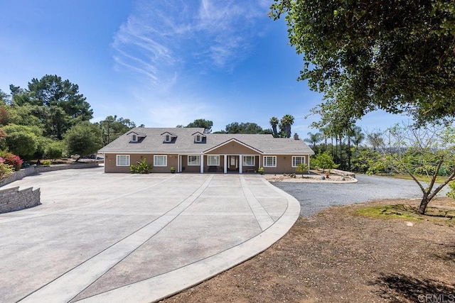 10166 Rancho Roble Rd, Escondido, CA 92026 - view of front facade featuring covered porch and uncovered parking