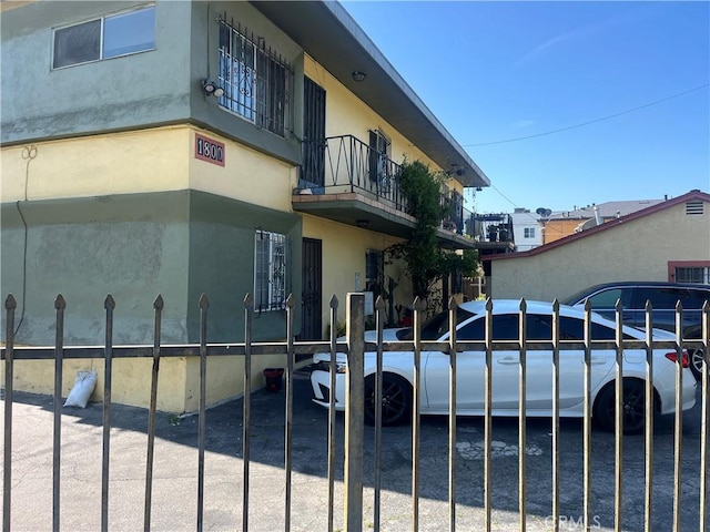 1800 Carmona Ave, Los Angeles, CA 90019 - photo 2
